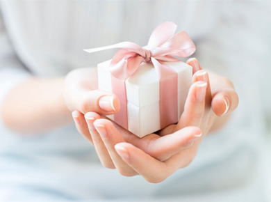 Про що мріє жінка: топ-5 прикрас на подарунок Про що мріє жінка: топ-5 прикрас на подарунок