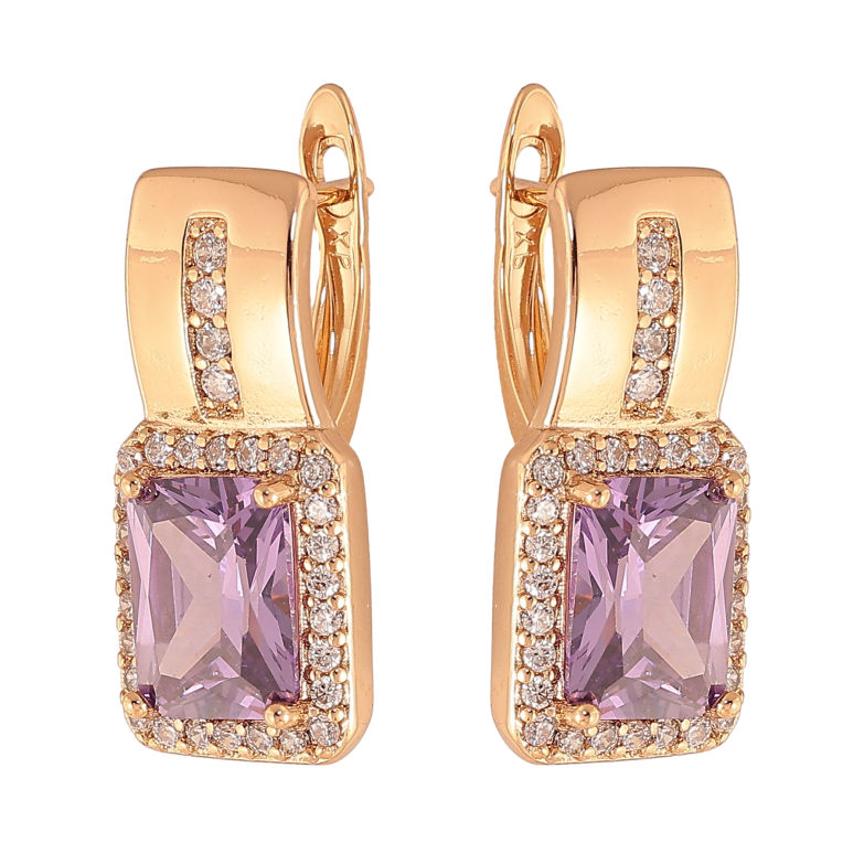 Сережки Xuping колір Позолота 18K англійський замок "Візерунок з бузковими кристалами" фото №1 Сережки Xuping колір Позолота 18K англійський замок "Візерунок з бузковими кристалами" фото №1