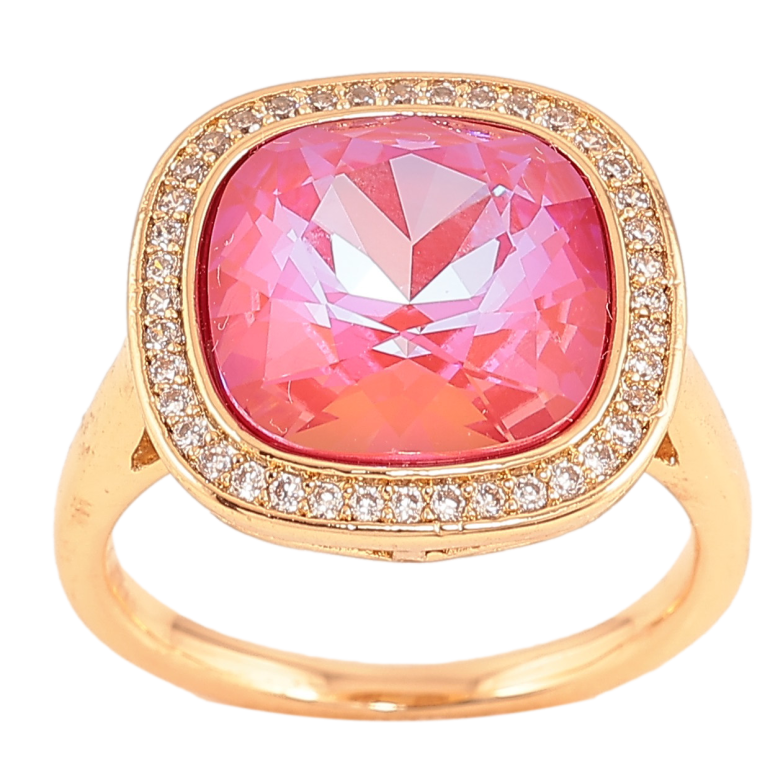 Каблучка Xuping колір Позолота 18K з кр-ми Swarovski "Кристал Fuchsia Delitе" 16х16мм фото №2 Каблучка Xuping колір Позолота 18K з кр-ми Swarovski "Кристал Fuchsia Delitе" 16х16мм фото №2