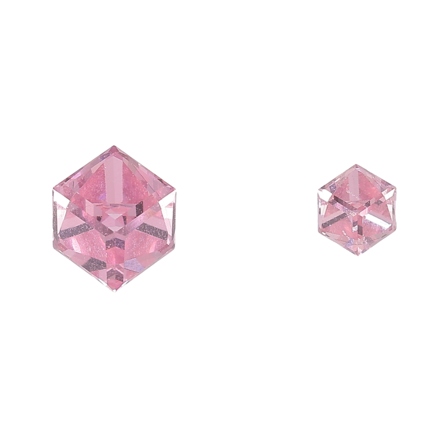 Серьги Xuping цвет Родий с кристаллами Swarovski пусеты "Ассиметричные кристальные кубики Rose" 6х6мм и 4х4мм фото №1 Серьги Xuping цвет Родий с кристаллами Swarovski пусеты "Ассиметричные кристальные кубики Rose" 6х6мм и 4х4мм фото №1