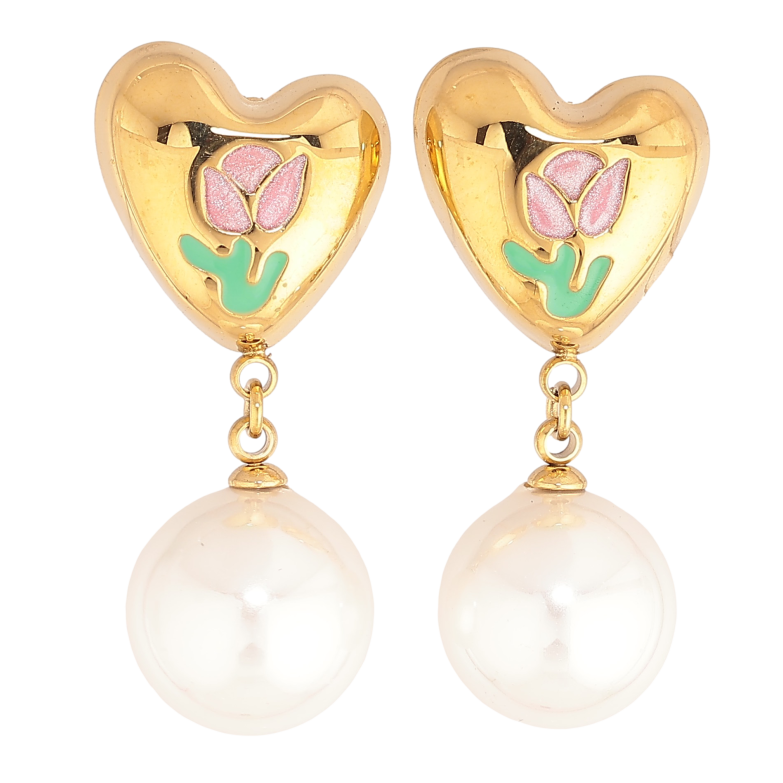 Сережки Нержавіюча сталь пусети "Сердечки з візерунком квіточки та перлинними підвісками" фото №1