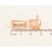 Сережки Xuping колір Позолота 18K англійський замок "Візерунок з білою керамікою та кристалами" фото №2 Сережки Xuping колір Позолота 18K англійський замок "Візерунок з білою керамікою та кристалами" фото №2