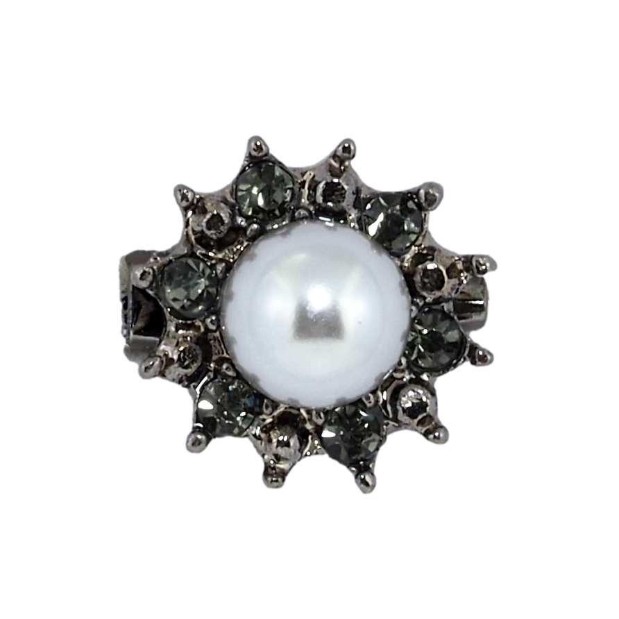 Брошь Цветок с серой бусиной и черными стразами фото №1 Брошь Цветок с серой бусиной и черными стразами фото №1