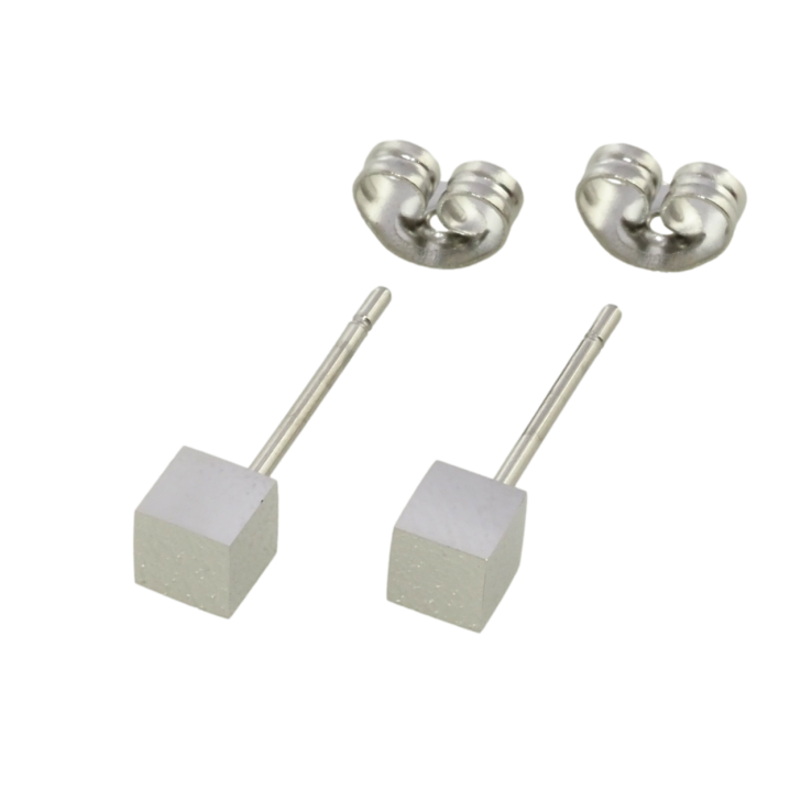 Сережки Xuping TTM Stainless Steel колір Родій пусети Кубики 4х4мм фото №21