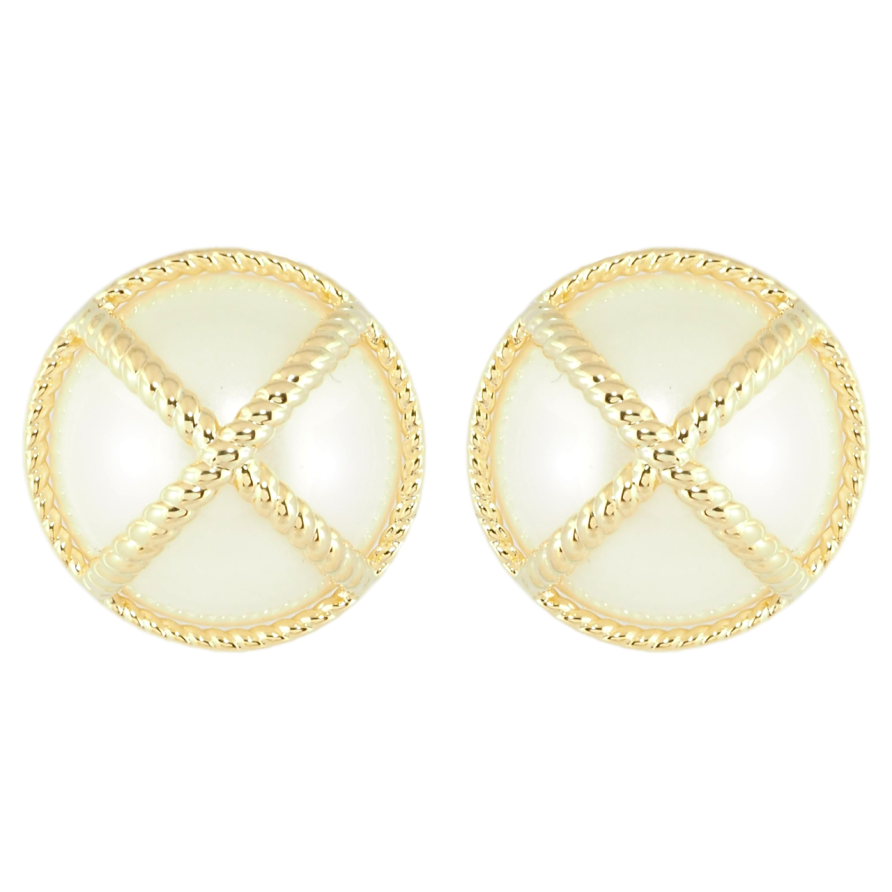 Серьги Xuping JEAN GOUJON Позолота 14K пусеты Жемчужные полусферы ø 18мм фото №1 Серьги Xuping JEAN GOUJON Позолота 14K пусеты Жемчужные полусферы ø 18мм фото №1