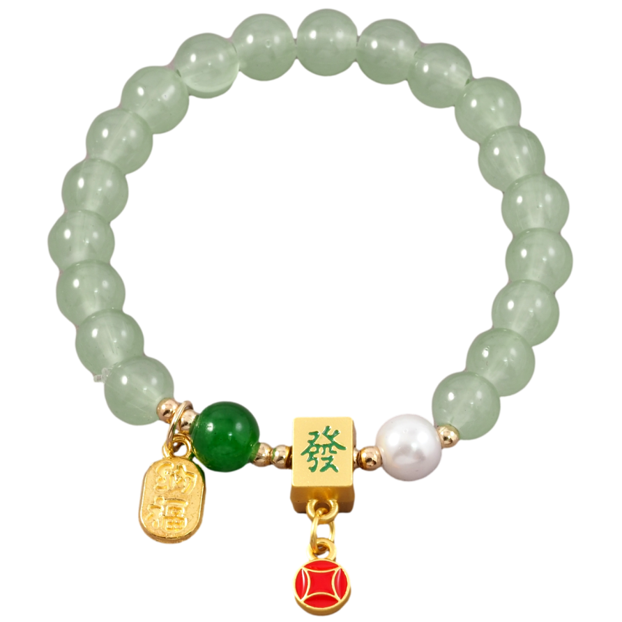 Браслет на резинке стекло Зеленые бусины и подвески с китайскими иероглифами, ø 8мм свободный размер фото №1