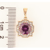 Кулон Xuping Позолота 18K Сиреневый фианит в декоративном обрамлении циркония для цепочки до 5мм фото №2 Кулон Xuping Позолота 18K Сиреневый фианит в декоративном обрамлении циркония для цепочки до 5мм фото №2