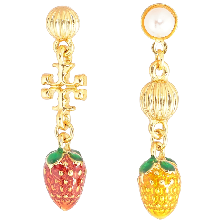 Сережки Xuping Позолота 14K пусети «Асиметричні підвіски полунички з емаллю» фото №10 Сережки Xuping Позолота 14K пусети «Асиметричні підвіски полунички з емаллю» фото №10