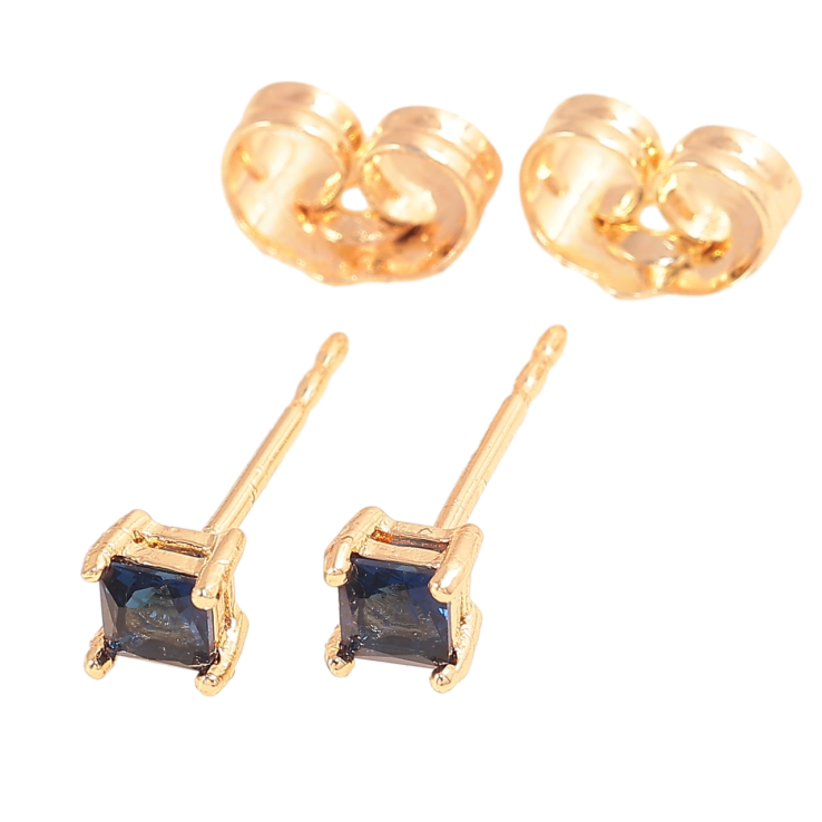 Сережки Xuping M&L Колір 18K пусети Сині кристали» 3х3мм фото №10 Сережки Xuping M&L Колір 18K пусети Сині кристали» 3х3мм фото №10