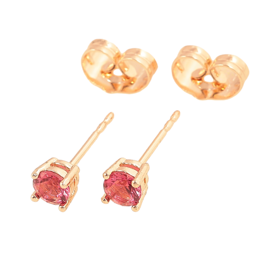 Сережки Xuping M&L Колір 18K пусети «Червоні кристали в 4-х крапановій оправі» ø 4мм фото №1 Сережки Xuping M&L Колір 18K пусети «Червоні кристали в 4-х крапановій оправі» ø 4мм фото №1