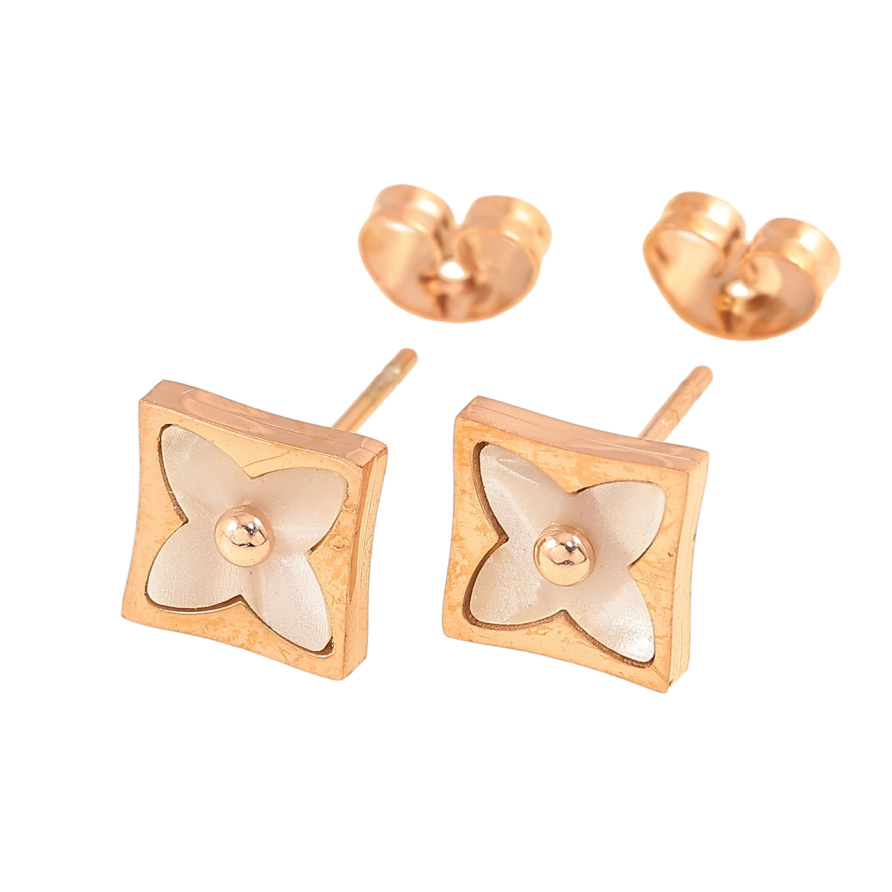 Сережки Нержавіюча сталь пусети Конюшина з перламутровою вставкою 8х8мм фото №1