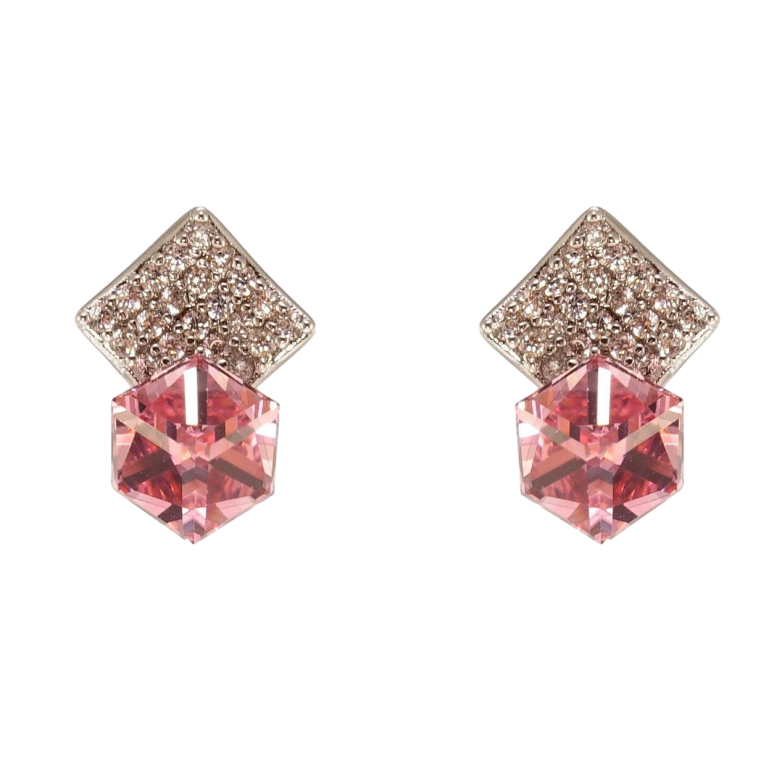 Сережки Xuping колір Родій з кристалами Swarovski пусети Кристальний куб Indian Pink у квадраті фото №1 Сережки Xuping колір Родій з кристалами Swarovski пусети Кристальний куб Indian Pink у квадраті фото №1