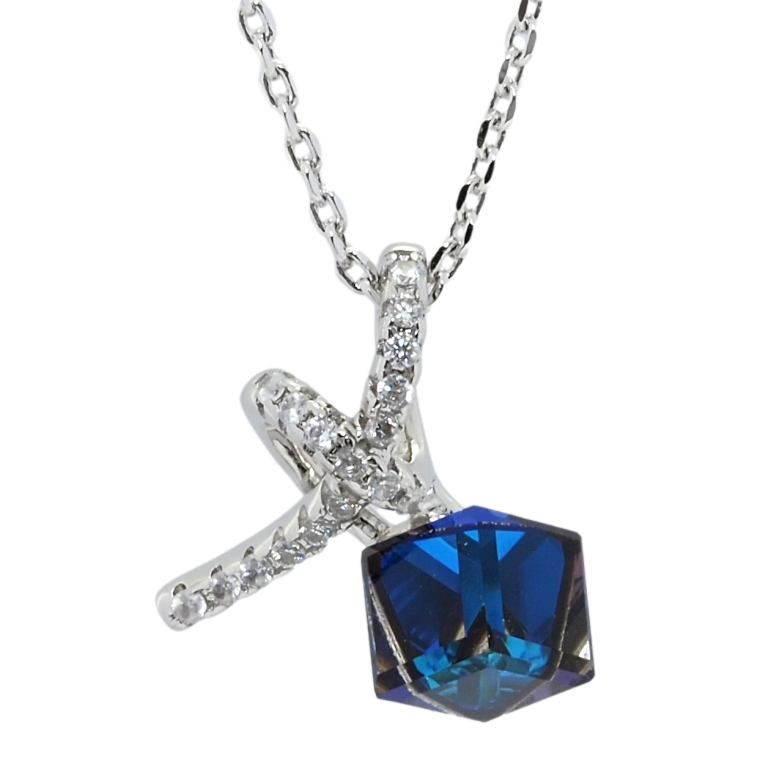Кулон Xuping цвет Родий с кр-ми Swarovski на цепочке Кристальный кубик Capri Blue с узелком длина 39-44см х фото №1 Кулон Xuping цвет Родий с кр-ми Swarovski на цепочке Кристальный кубик Capri Blue с узелком длина 39-44см х фото №1