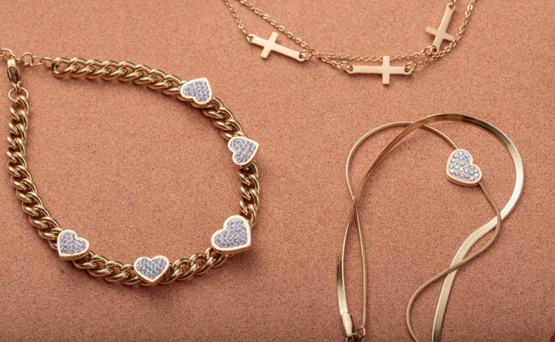 Бижутерия Stainless Steel: особенности украшений &mdash; фото №1